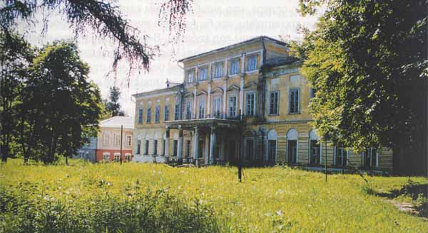 осподский дом усадьбы Знаменское-Садки, северный фасад